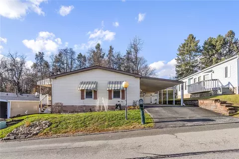210 Meadow Ln, Murrysville, PA 15668