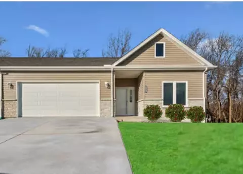 1580 Lois Rd, Latrobe, PA 15650