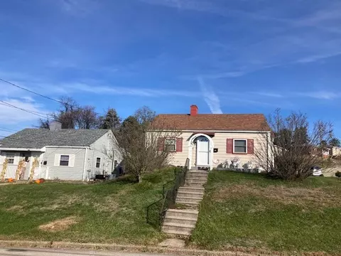 121 Pennsylvania, Monessen, PA 15062