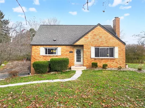 140 Mckinney Rd, Wexford, PA 15090