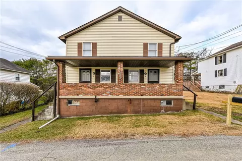 211 Twin Cirs, Mount Pleasant, PA 15666