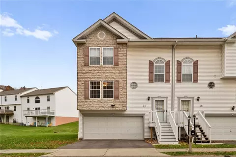 105 Pine Valley Dr, Imperial, PA 15126