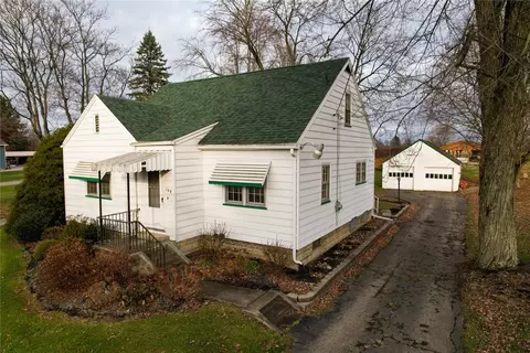 139 N Franklin St, Prospect, PA 16052