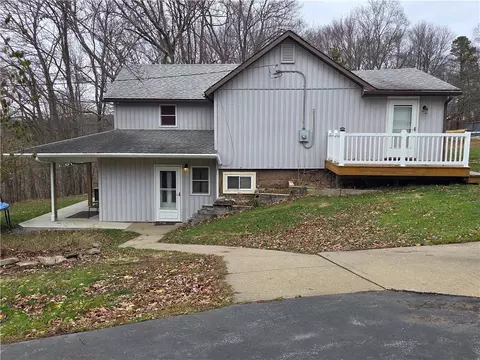 1930 Branchton Rd, Hilliards, PA 16040