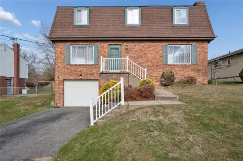 92 Skyvue Dr, Pittsburgh, PA 15234