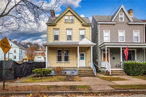 211 4th St, Aspinwall, PA 15215