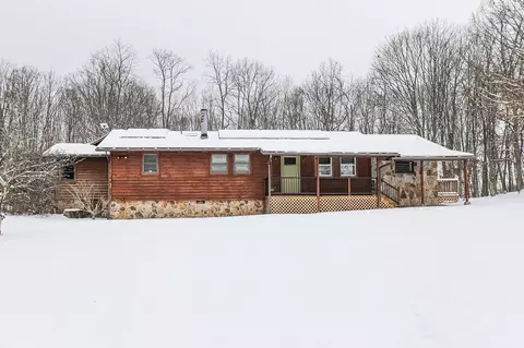 311 Middle Ridge Rd, Ohiopyle, PA 15470