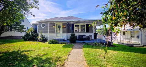 1852 The Cir, Washington, PA 15301