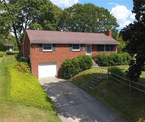 5144 Virginia Dr, Gibsonia, PA 15044