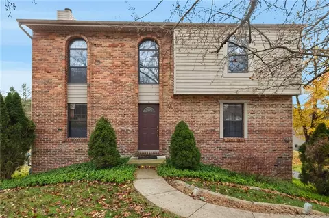 912 Glenwood Ct, Cranberry Township, PA 16066