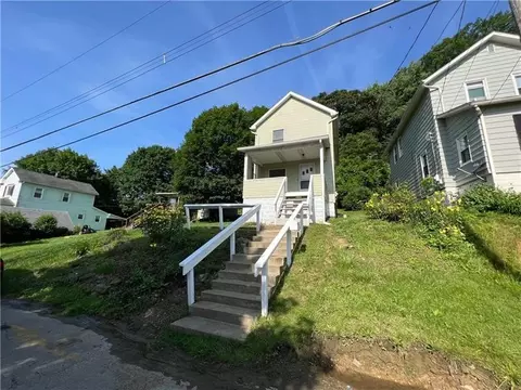 832 Western St, Ellwood City, PA 16117