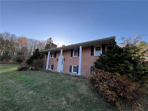 825 San Spur Rd, Dubois, PA 15801