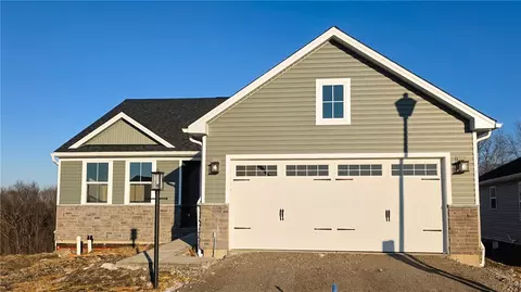 235 Southfork Dr, Oakdale, PA 15071