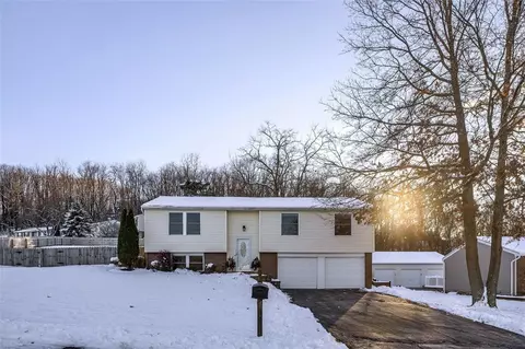 150 Willow Dr, Freedom, PA 15042