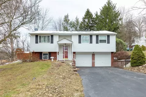 2 Lou Ann Ln, Delmont, PA 15626