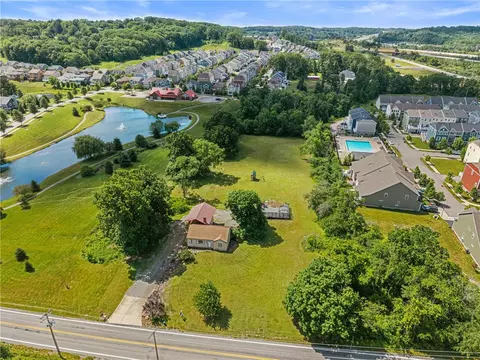 1165 Freeport Rd, Mars, PA 16046 photo 2
