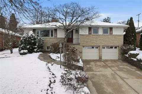 1163 Driftwood Dr, Pittsburgh, PA 15243