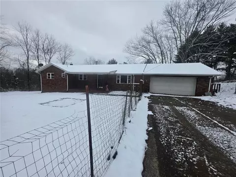 429 Paris Colliers Rd, Burgettstown, PA 15021