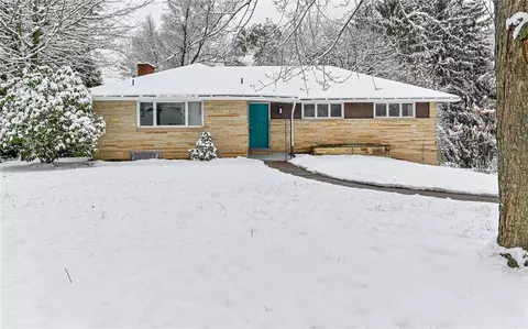 1962 Shady Oak Dr, Allison Park, PA 15101