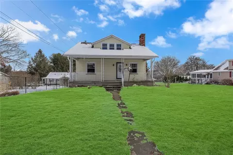 522 18th Ave, Beaver Falls, PA 15010