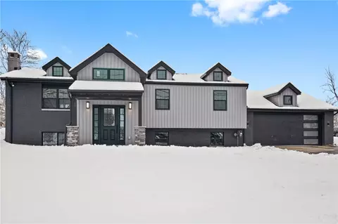 8615 Peters Rd, Cranberry Township, PA 16066