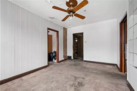 Living - 264 Fleet St, Braddock, PA 15104 photo 5 of 5