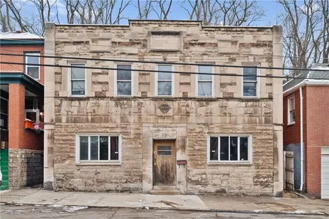 264 Fleet St, Braddock, PA 15104