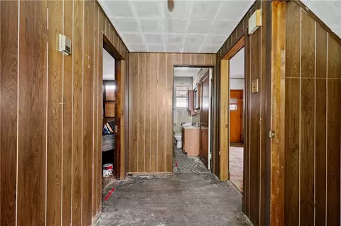 Entry Way - 264 Fleet St, Braddock, PA 15104 photo 2 of 2