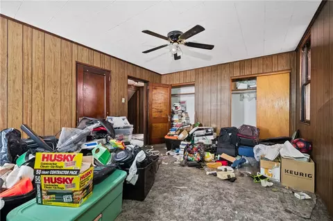Bedroom - 264 Fleet St, Braddock, PA 15104 photo 2 of 4