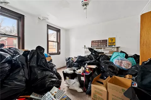 Bedroom - 264 Fleet St, Braddock, PA 15104 photo 3 of 4