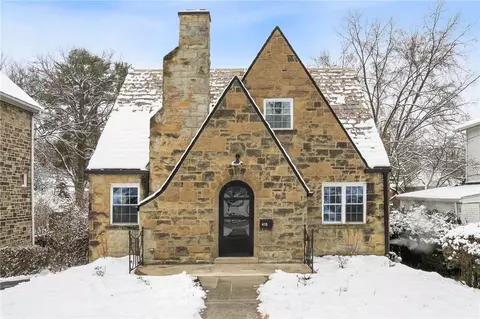 415 Serpentine, Pittsburgh, PA 15243