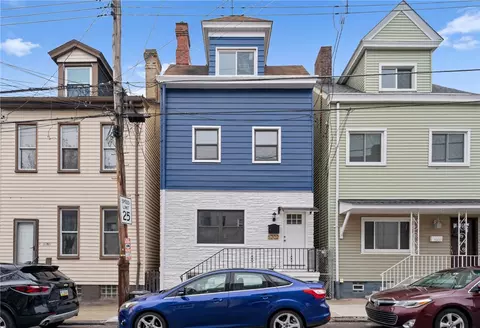 5202 Keystone St, Pittsburgh, PA 15201