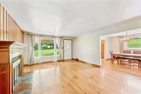 305 Beadling Rd, Pittsburgh, PA 15228