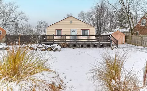 2851 Bella Vista Dr, Allison Park, PA 15101