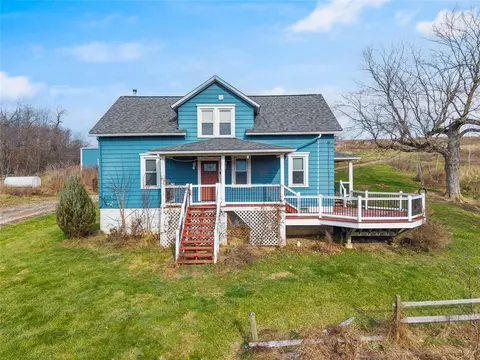 26 Covered Bridge Rd, Mcdonald, PA 15057