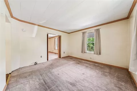 Living - 29 Creedmore Rd, Cecil, PA 15321 photo 7 of 7