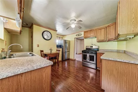 Kitchen - 29 Creedmore Rd, Cecil, PA 15321 photo 3 of 3