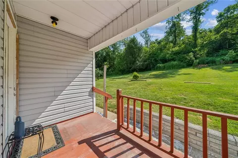 Exterior - 29 Creedmore Rd, Cecil, PA 15321 photo 6 of 8