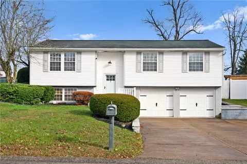 1877 George Cir, Irwin, PA 15642