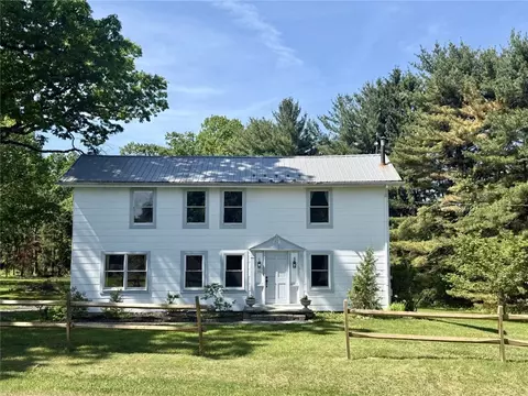 25 Waterford Pike, Brookville, PA 15825