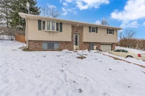 1281 Chapel Rd, Monaca, PA 15061