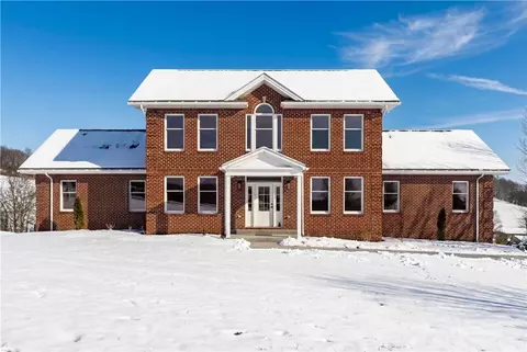 515 Grandview Dr, Washington, PA 15301