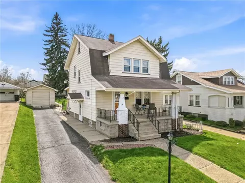 486 Tamplin St, Sharon, PA 16146