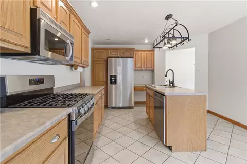 Kitchen - 135 Lake Front Dr, Loretto, PA 15940 photo 3 of 5