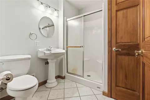 Bath - 135 Lake Front Dr, Loretto, PA 15940 photo 3 of 3