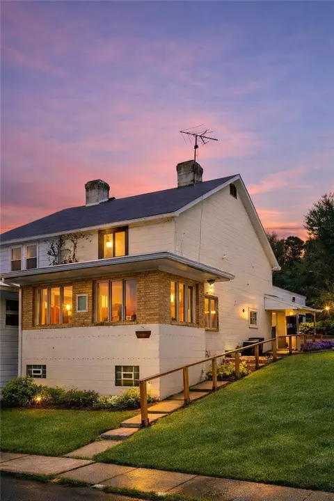 123 Pine St, Ellsworth, PA 15331