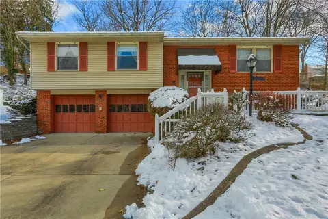 556 Sangree Rd, Pittsburgh, PA 15237