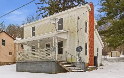 162 A St, Stoystown, PA 15563