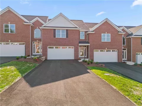 112 Anderson Sta, Venetia, PA 15367