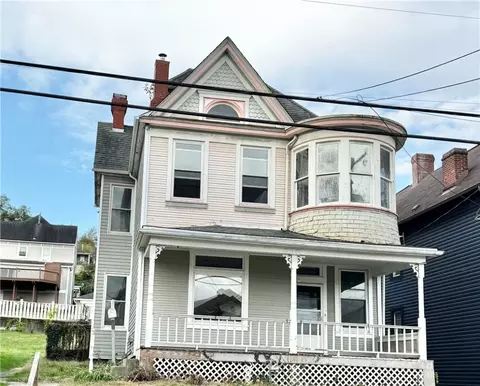 613 Crest Ave, Charleroi, PA 15022